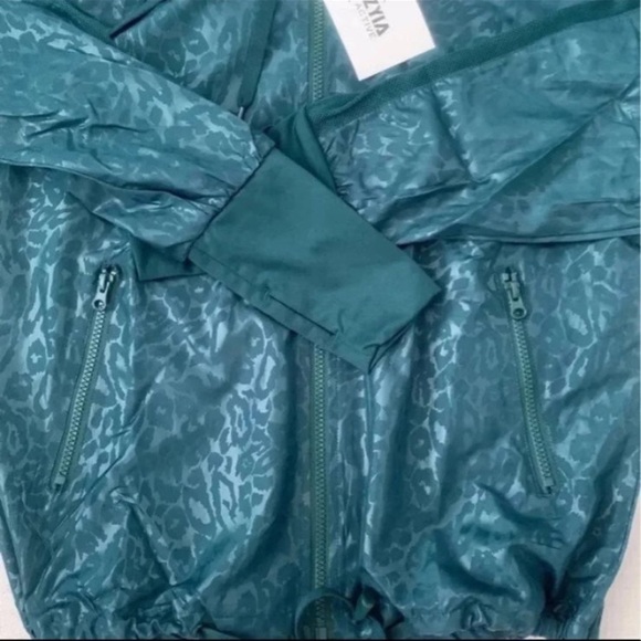 (NWT) Zyia Women’s Jade Bomber Windbreaker Jacket, Small - Picture 8 of 12